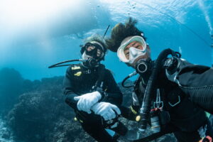 Diving in the Beautiful Kerama Islands With Guests From France and Singapore