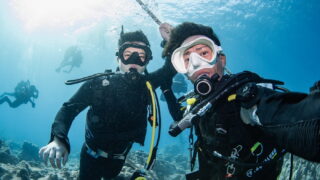 ネパールからのお客様と慶良間でゆっくりボートダイビング