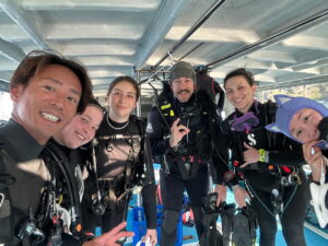 Diving in the Kerama Islands with guests from the Netherlands, Israel, and Japan!