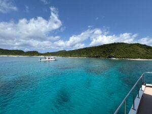 Okinawa vs Kerama Diving – Which Is Better for Your Dive Trip?