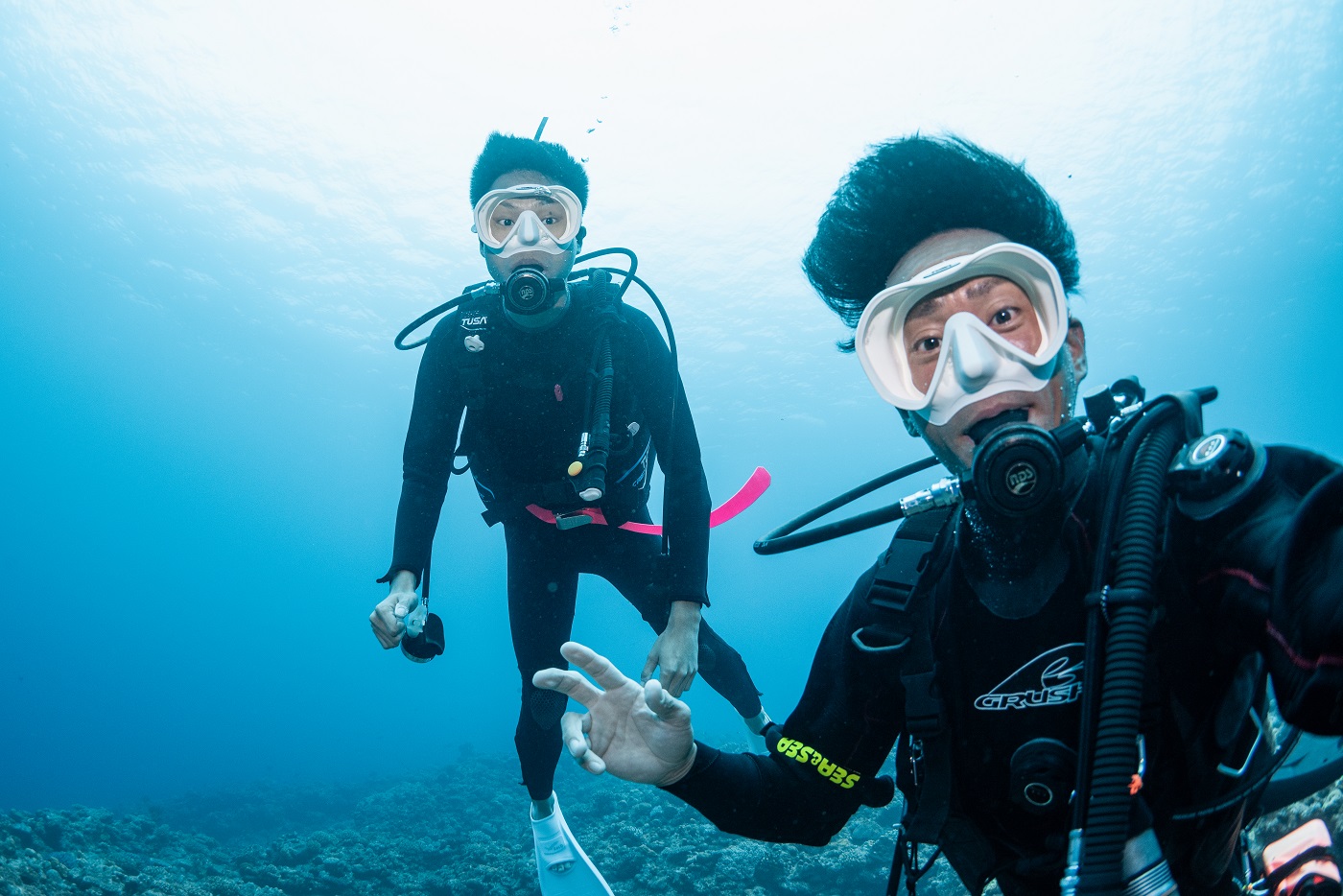 with guest during the dive in the kerama islands