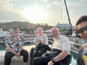 Diving in the Kerama Islands with guests from France and Germany! Sea turtles, cuttlefish, and coral