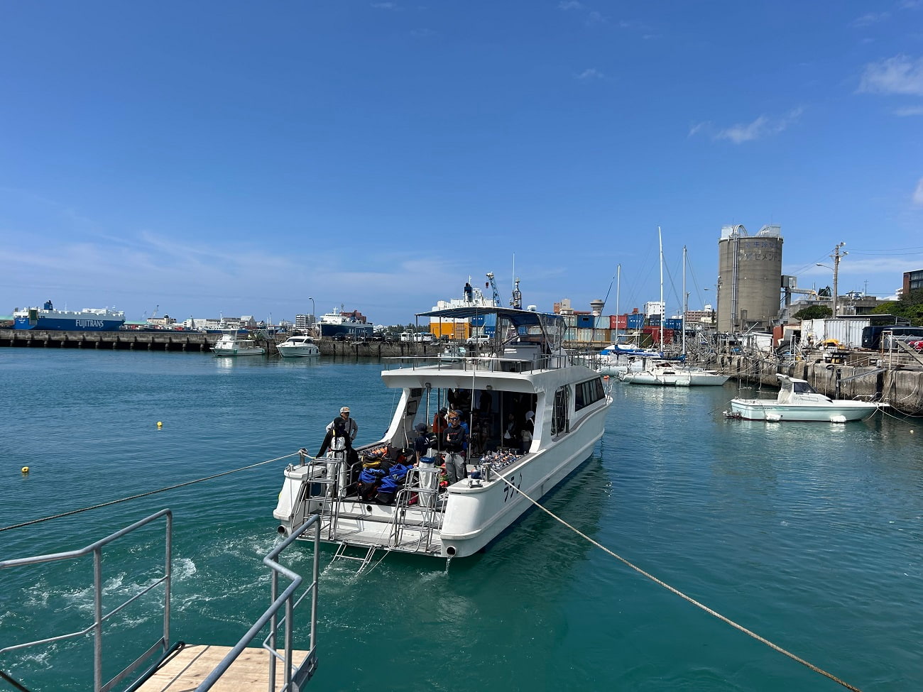 the boat we boarded today