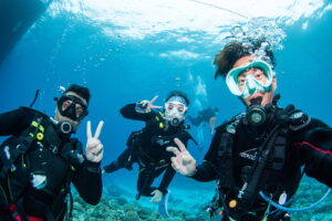 Diving Tour in the Kerama Islands with Guests from Spain - Caves, Sharks, Cuttlefish