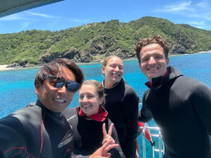Diving in the Kerama Islands With Guests From France and Spain! Caves, Coral Reefs, and Sharks