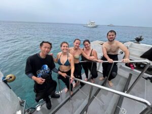 Diving in the Chibisi Islands with guests from Spain and France