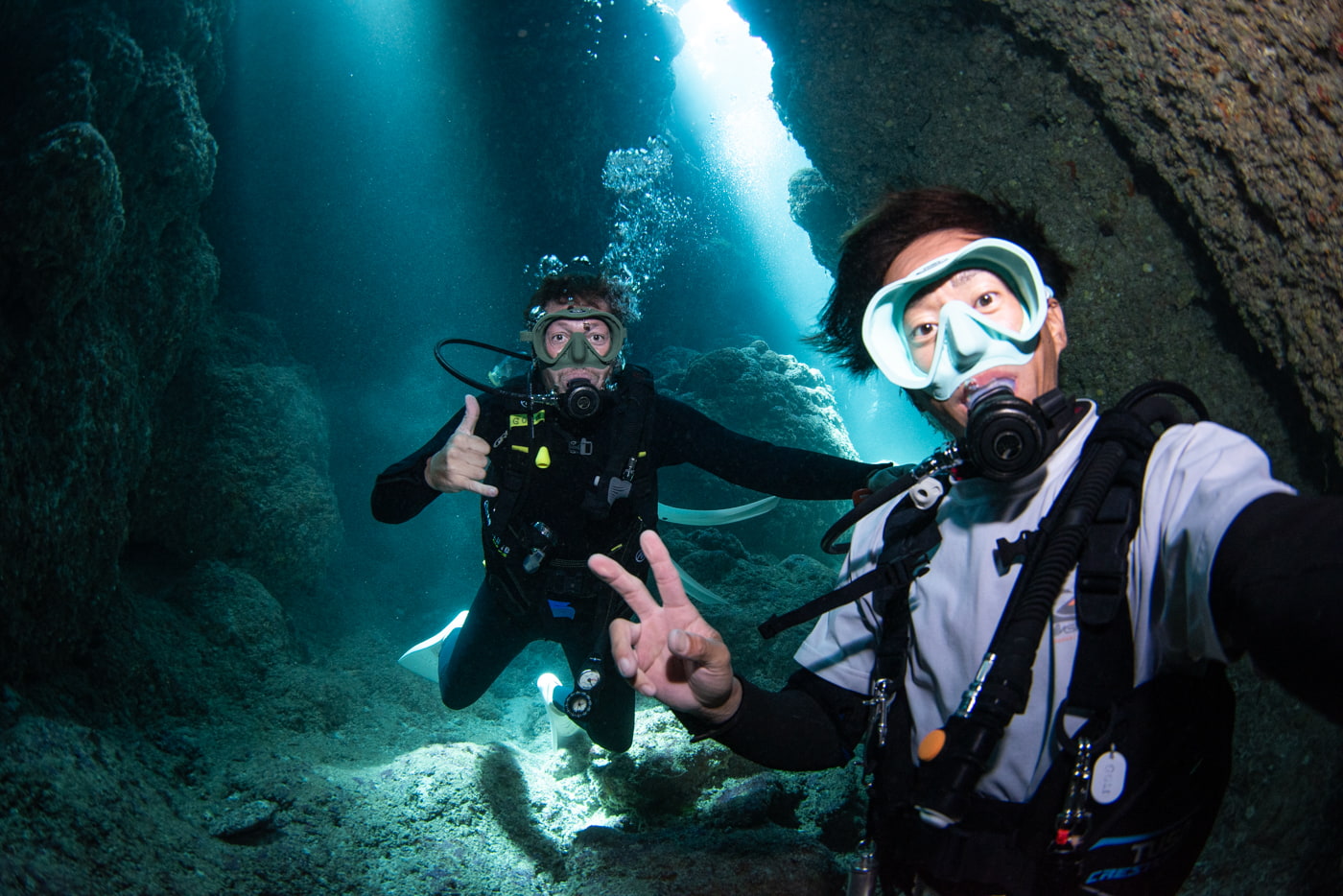 photo with guest in the cave