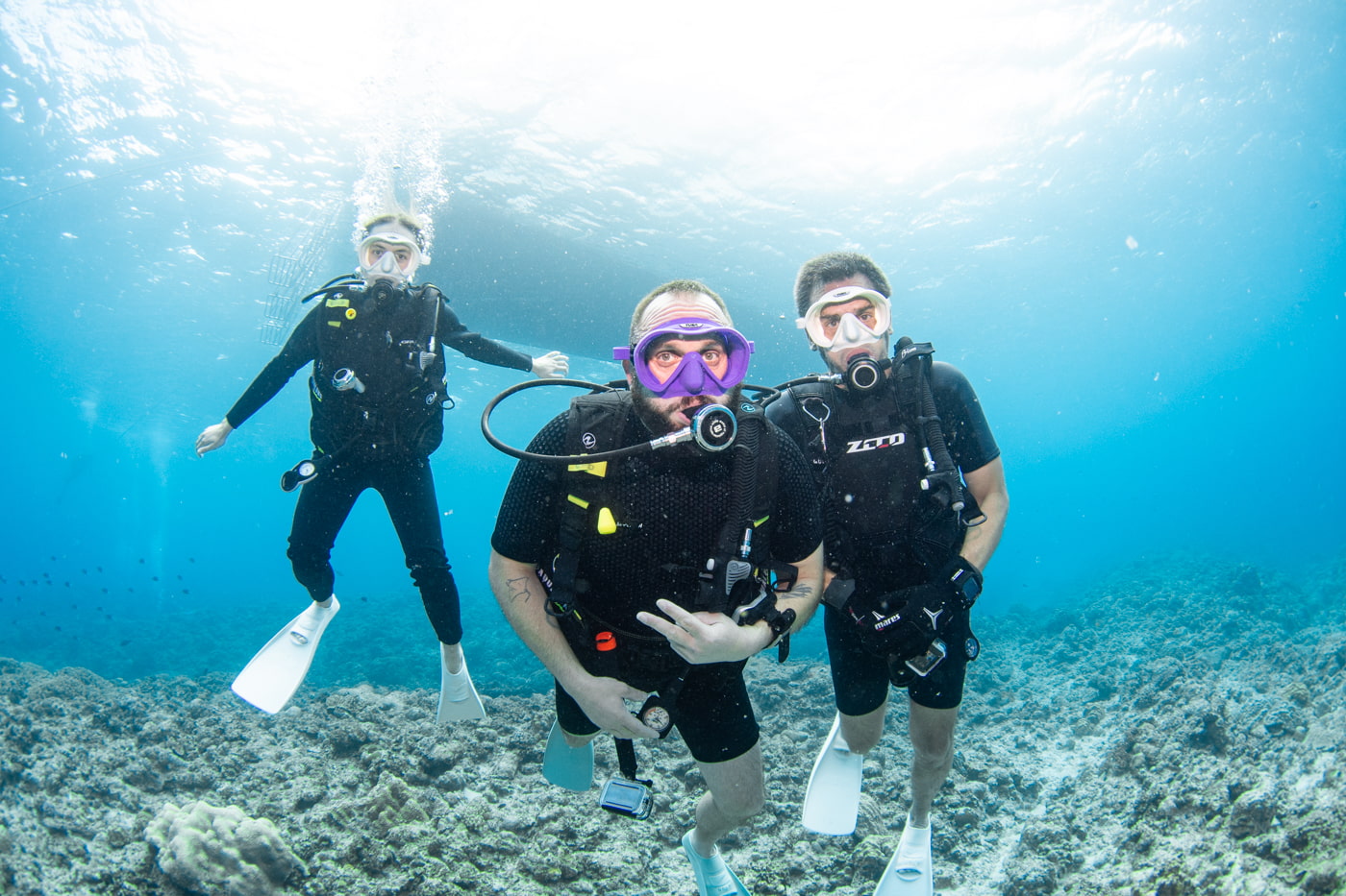 Group photo underwater with our guests.